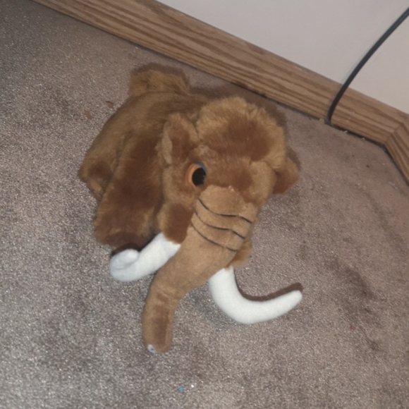 Mammoth plush - Picture 1 of 1